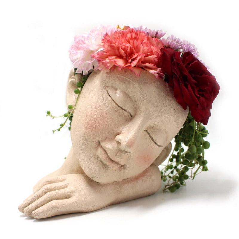 Hera Sleeping Face Planter